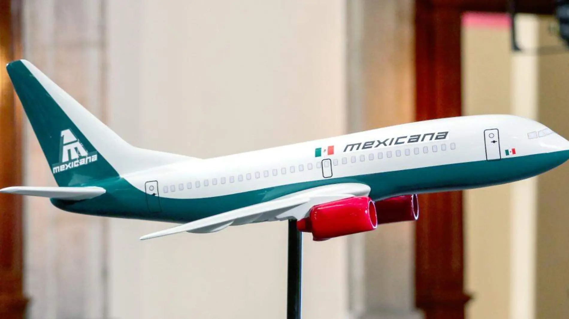 Maquete avión Mexicana